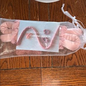 New Heatless hair curling tool